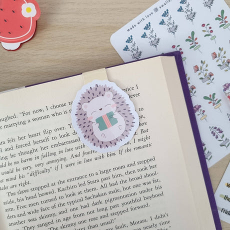 Magnetic Bookmark - Adorable Reading Hedgehog - Paper Mochi